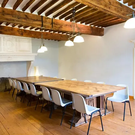 Le « Chateau » Vous Offre 8 Gites, Tous Differents Et Uniques. *