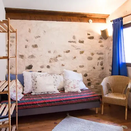 Le « Chateau » Vous Offre 8 Gites, Tous Differents Et Uniques. *