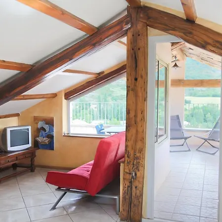 Le « Chateau » Vous Offre 8 Gites, Tous Differents Et Uniques. Holiday home La Robine-Sur-Galabre