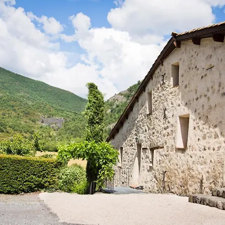 Le « Chateau » Vous Offre 8 Gites, Tous Differents Et Uniques. * La Robine-Sur-Galabre