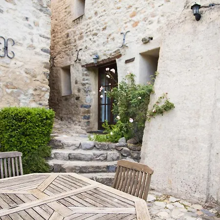 Holiday home Le « Chateau » Vous Offre 8 Gites, Tous Differents Et Uniques.