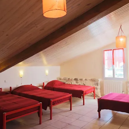 Le « Chateau » Vous Offre 8 Gites, Tous Differents Et Uniques.