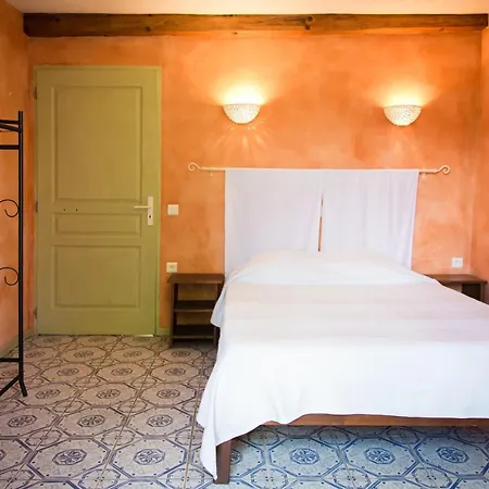 Holiday home Le « Chateau » Vous Offre 8 Gites, Tous Differents Et Uniques. *